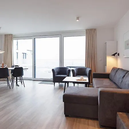 Luxuswohnung Mit Modernem Kuestenstil